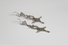 Lade das Bild in den Galerie-Viewer, Tuareg Schmuck Kreuz von Agadez Ohrring