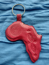 Lade das Bild in den Galerie-Viewer, Schlüsselanhänger "Africa"