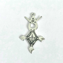 Lade das Bild in den Galerie-Viewer, Kreuz von Agadez Tuaregschmuck Sterlingsilber Anhänger